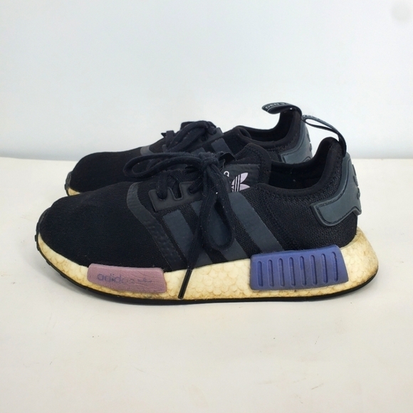 adidas NMD_R1 Sneakers Womens 6.5 Shoes EE8933 Black - Picture 1 of 11